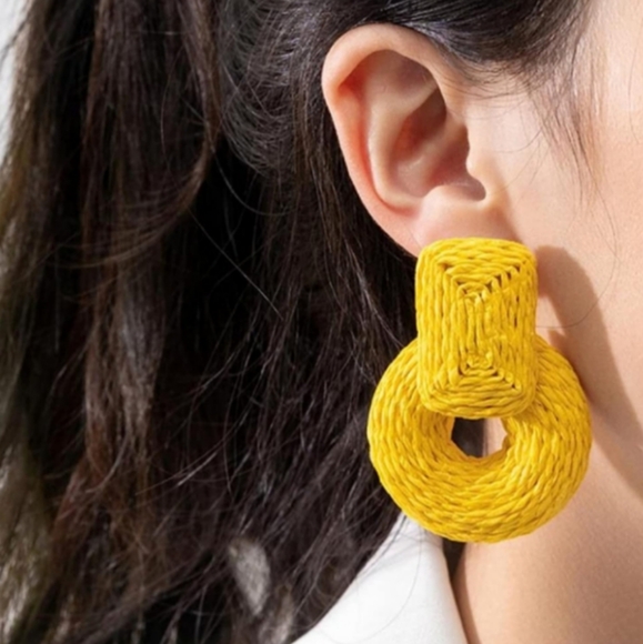 Chunky Pastel Multicolor Rattan Earrings Wicker Door Knocker Bold Statement New - Picture 6 of 7